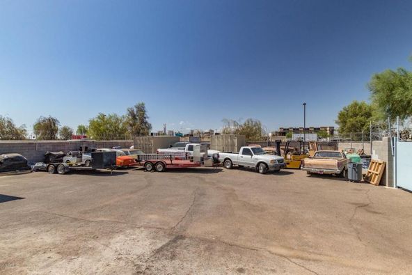 7118 W Frier Dr, Glendale, AZ 85303
